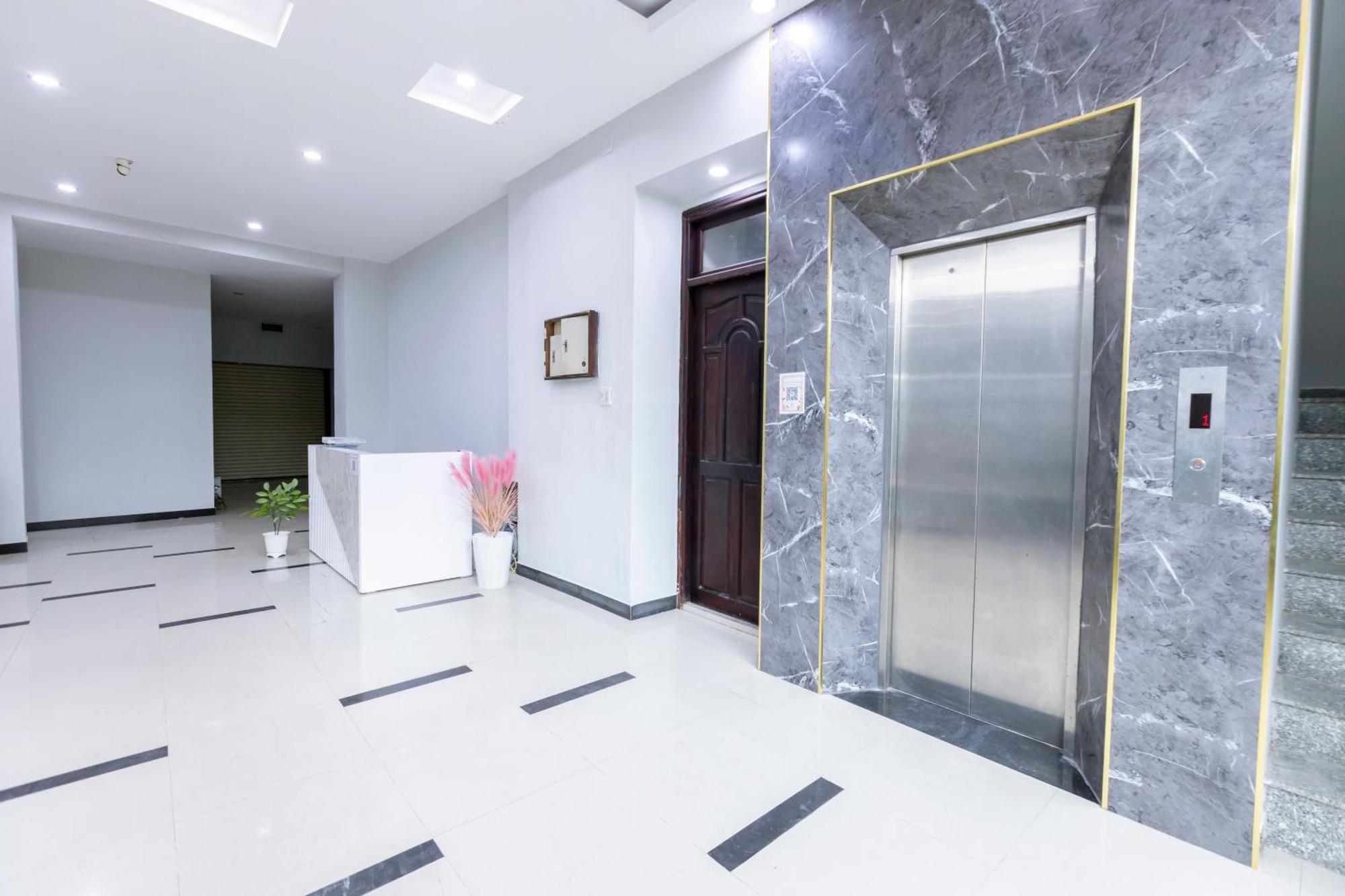 Cosmos Hotel Nha Trang By Ht Exterior foto
